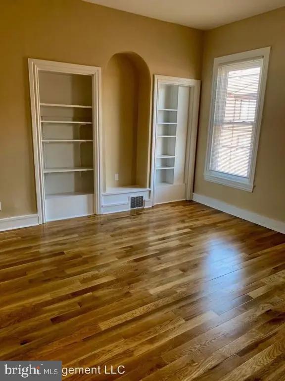 FAIRMOUNT - Residential Lease