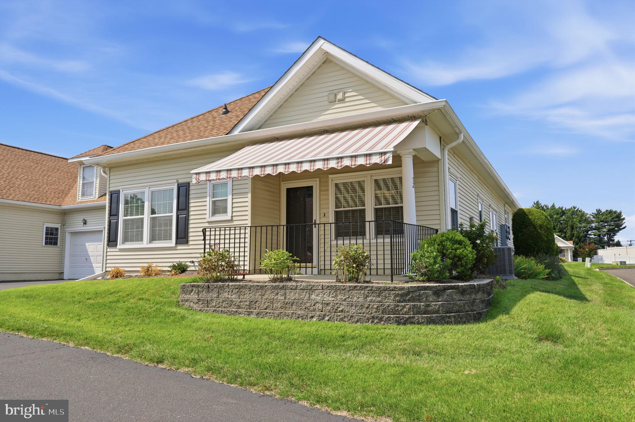 52 AVENROWE COURT