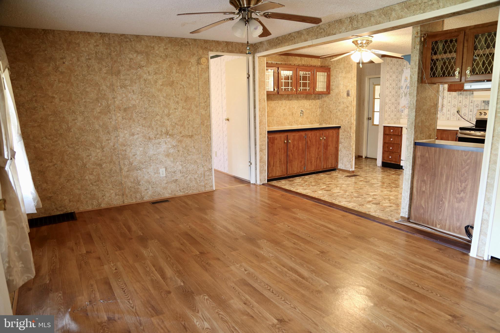 NONE UNRESTRICTED - Residential