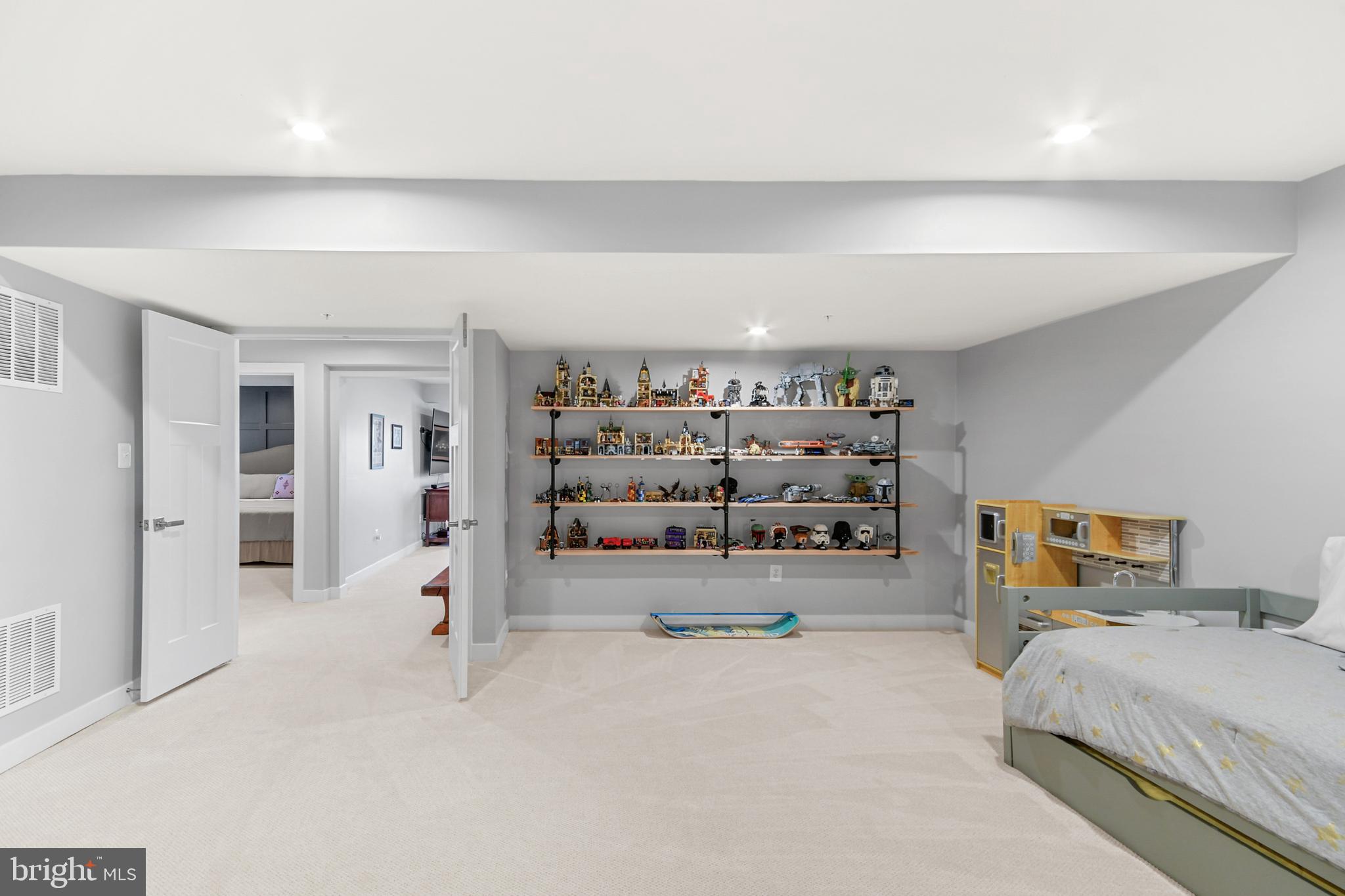 RAMSBURG ESTATES - Residential