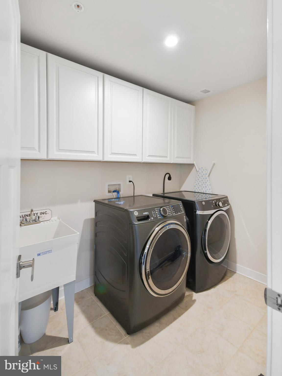 RAMSBURG ESTATES - Residential