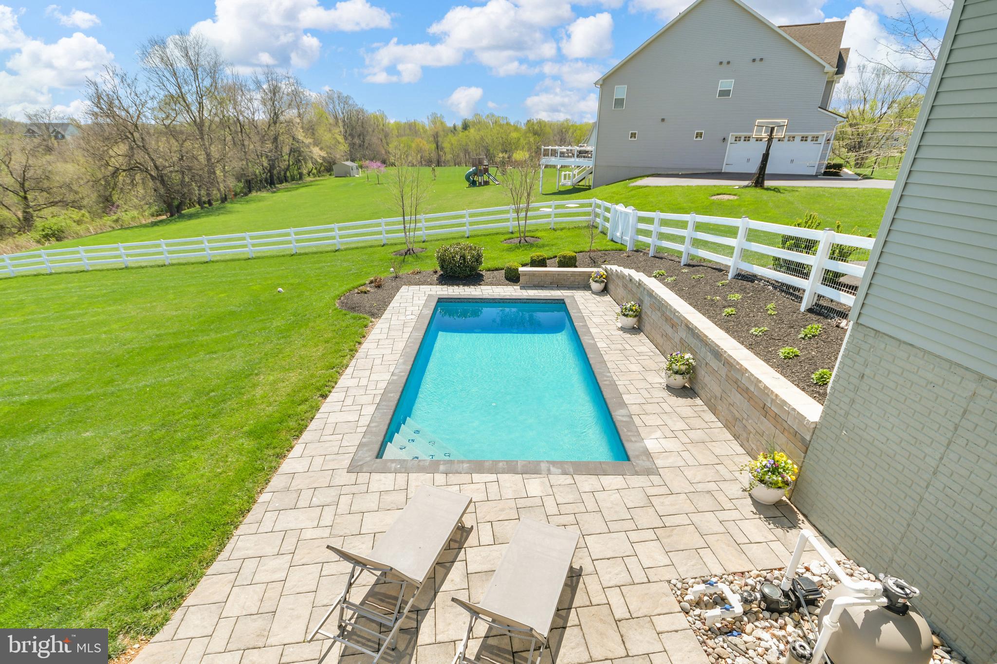 RAMSBURG ESTATES - Residential