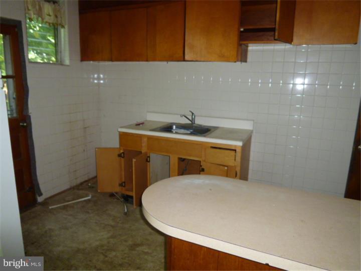 PHILADELPHIA (SOUTHWEST) - Residential
