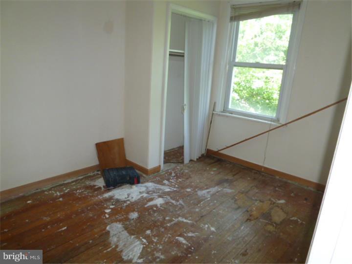 PHILADELPHIA (SOUTHWEST) - Residential