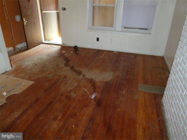 PHILADELPHIA (SOUTHWEST) - Residential