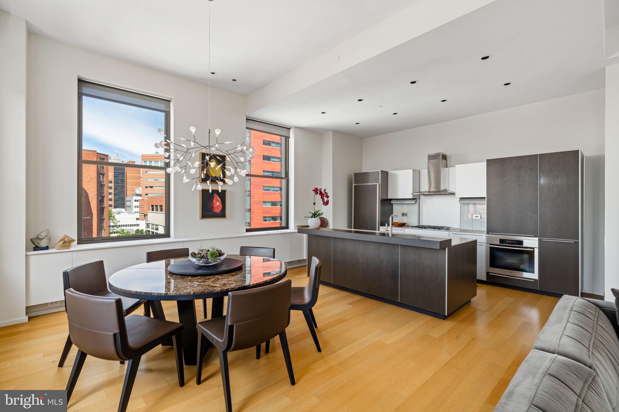 SOCIETY HILL - Residential