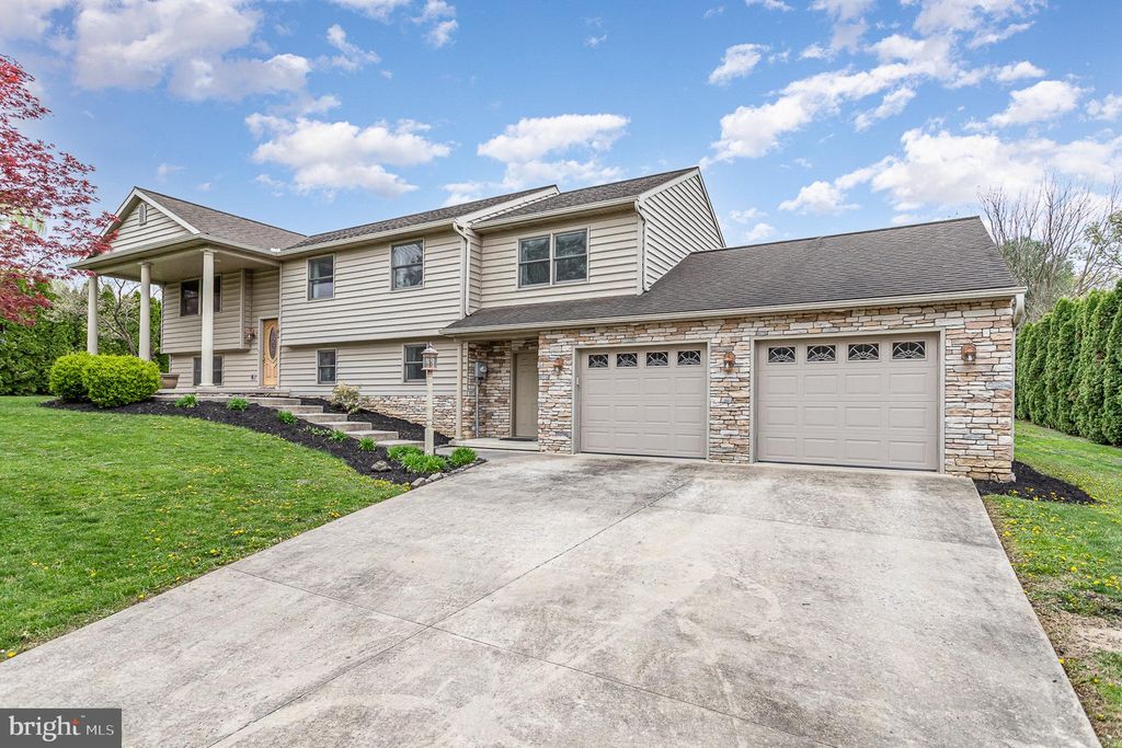 Photo of 115 Nicholas Road, LANCASTER, PA 17603 (MLS # PALA2068520)