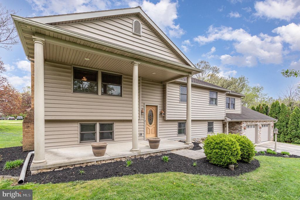 Photo of 115 Nicholas Road, LANCASTER, PA 17603 (MLS # PALA2068520)