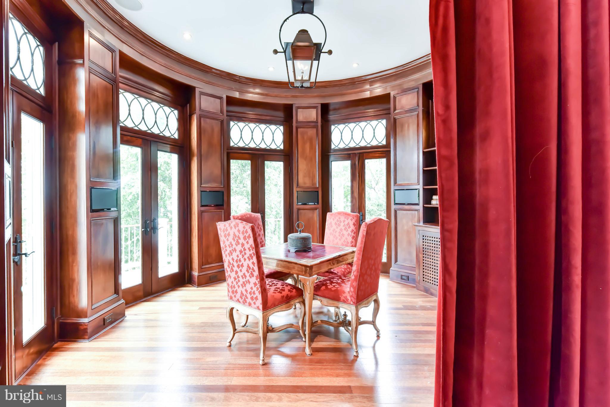 ARCTURUS ON THE POTOMAC - Residential