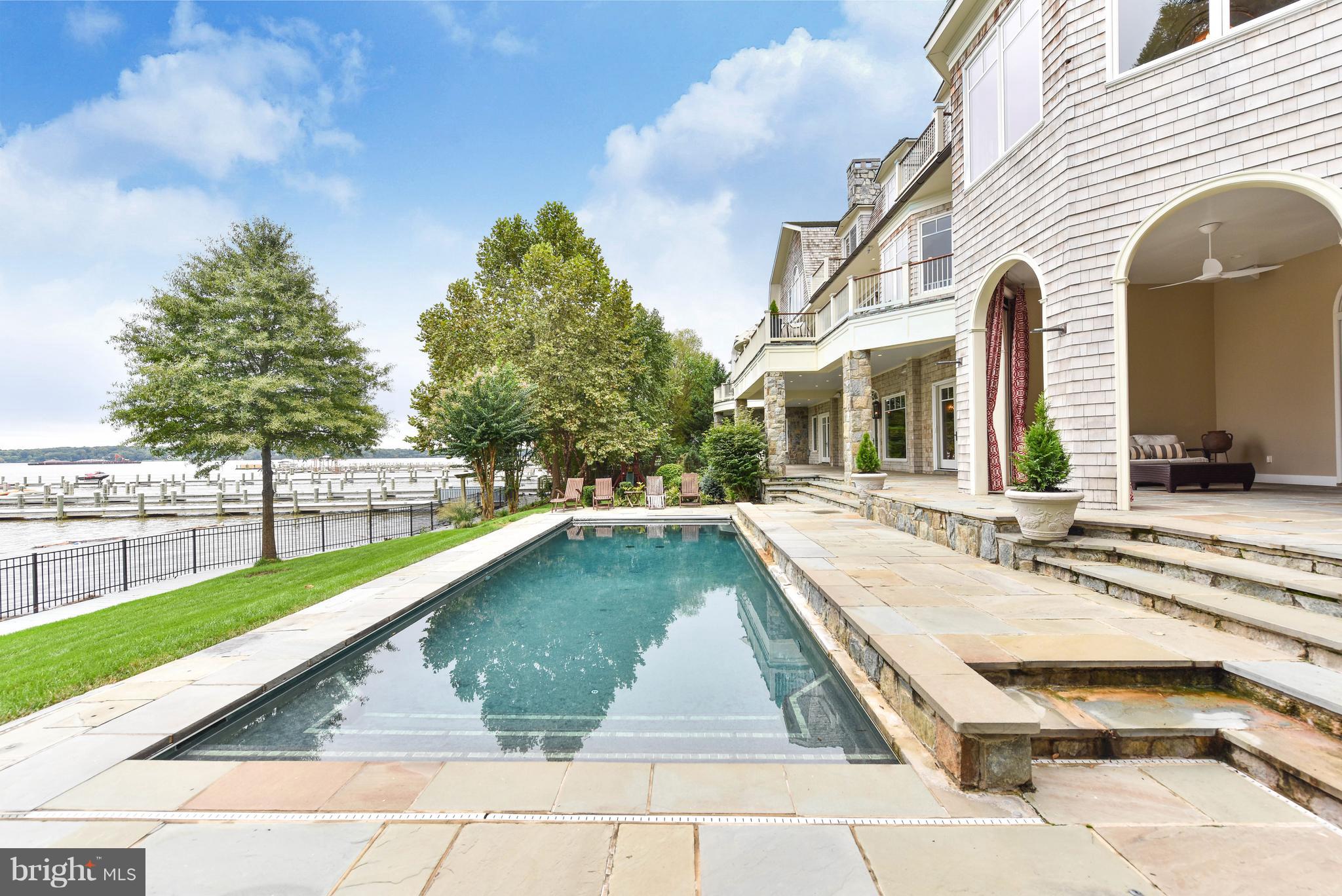 ARCTURUS ON THE POTOMAC - Residential