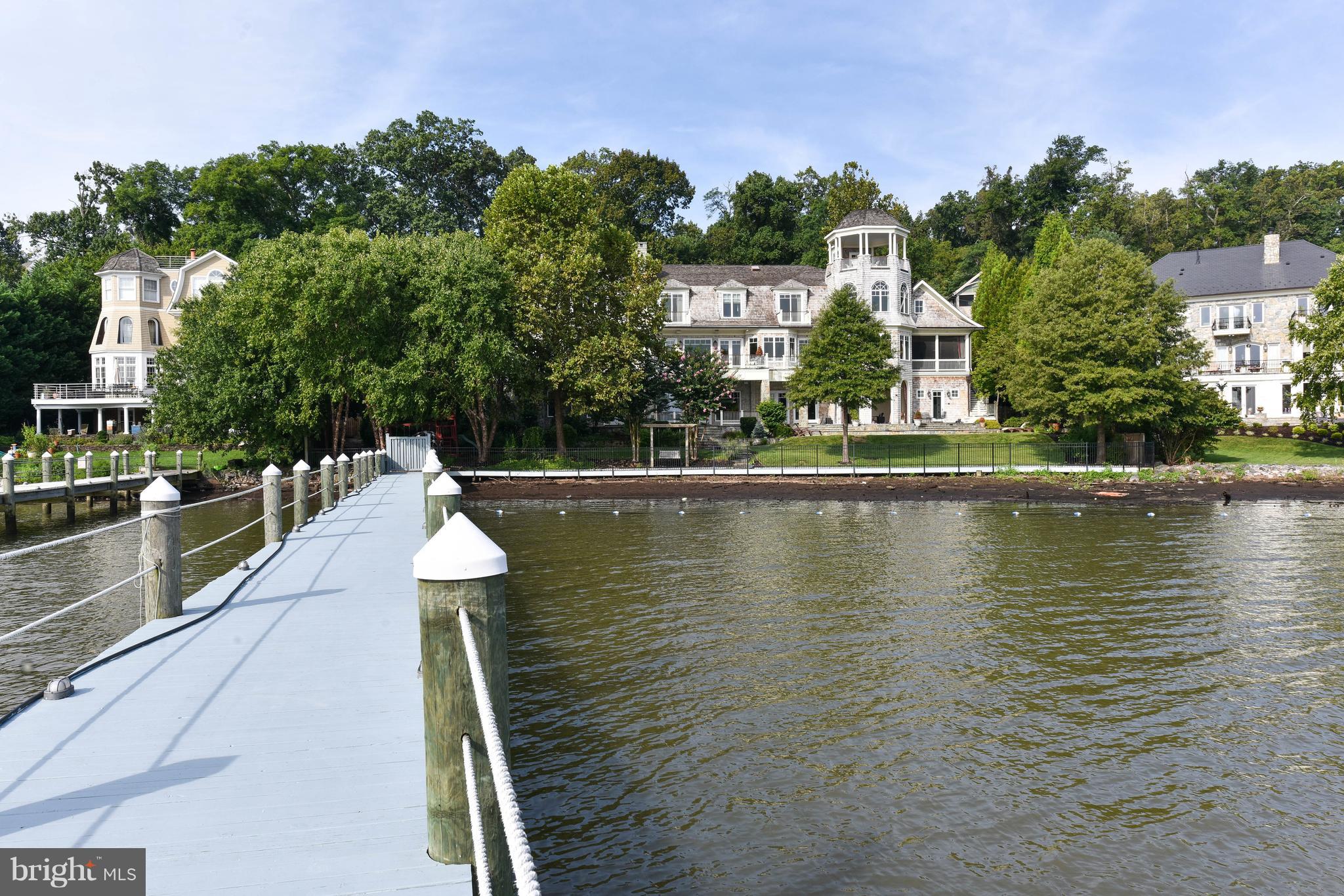 ARCTURUS ON THE POTOMAC - Residential