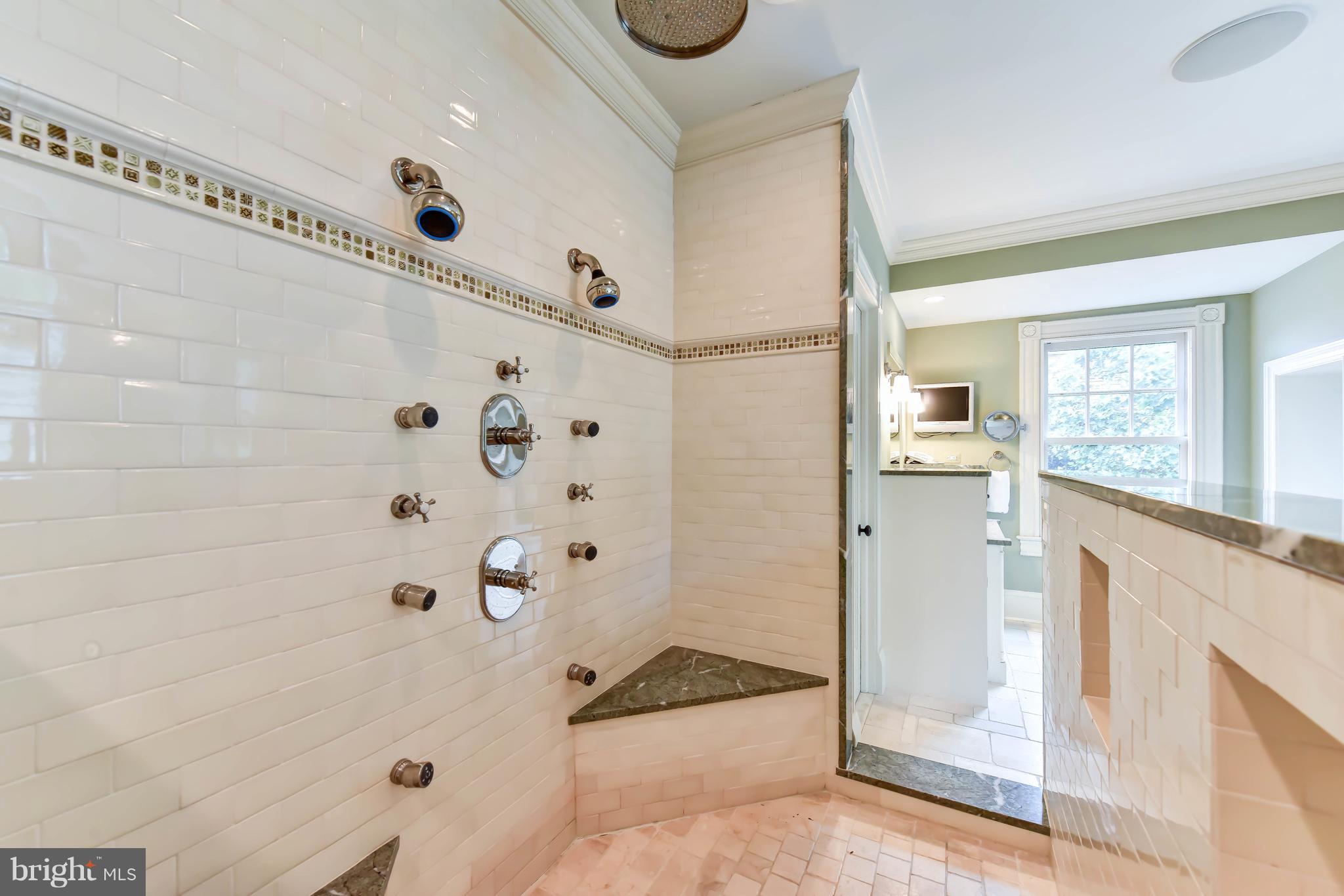 ARCTURUS ON THE POTOMAC - Residential