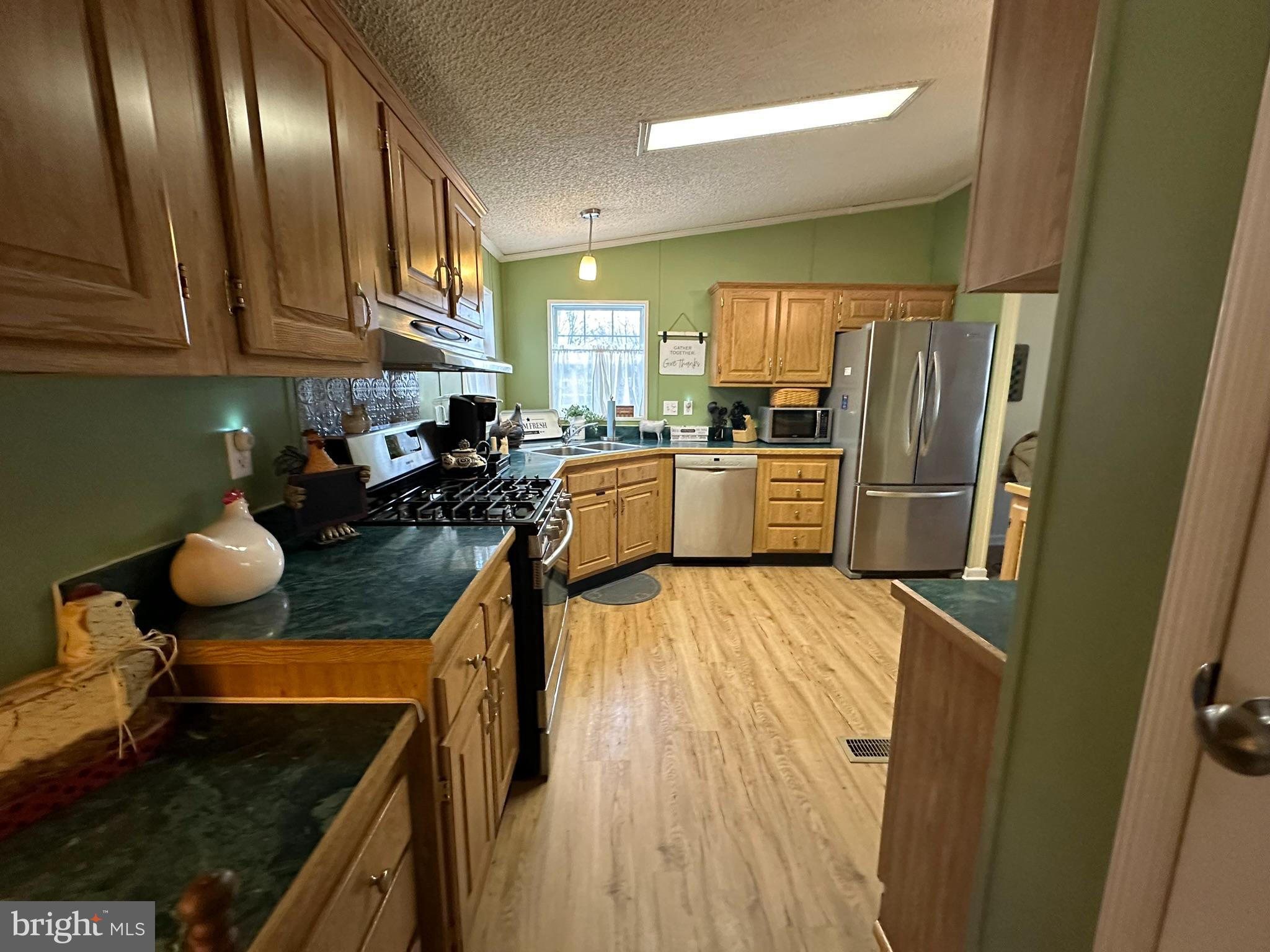 WALNUT MEADOWS - Residential