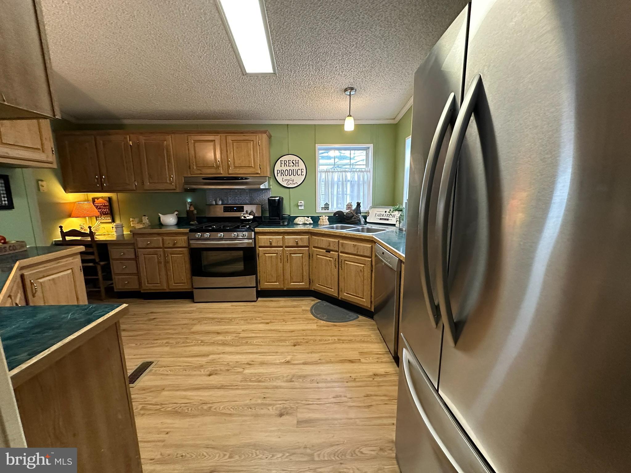 WALNUT MEADOWS - Residential