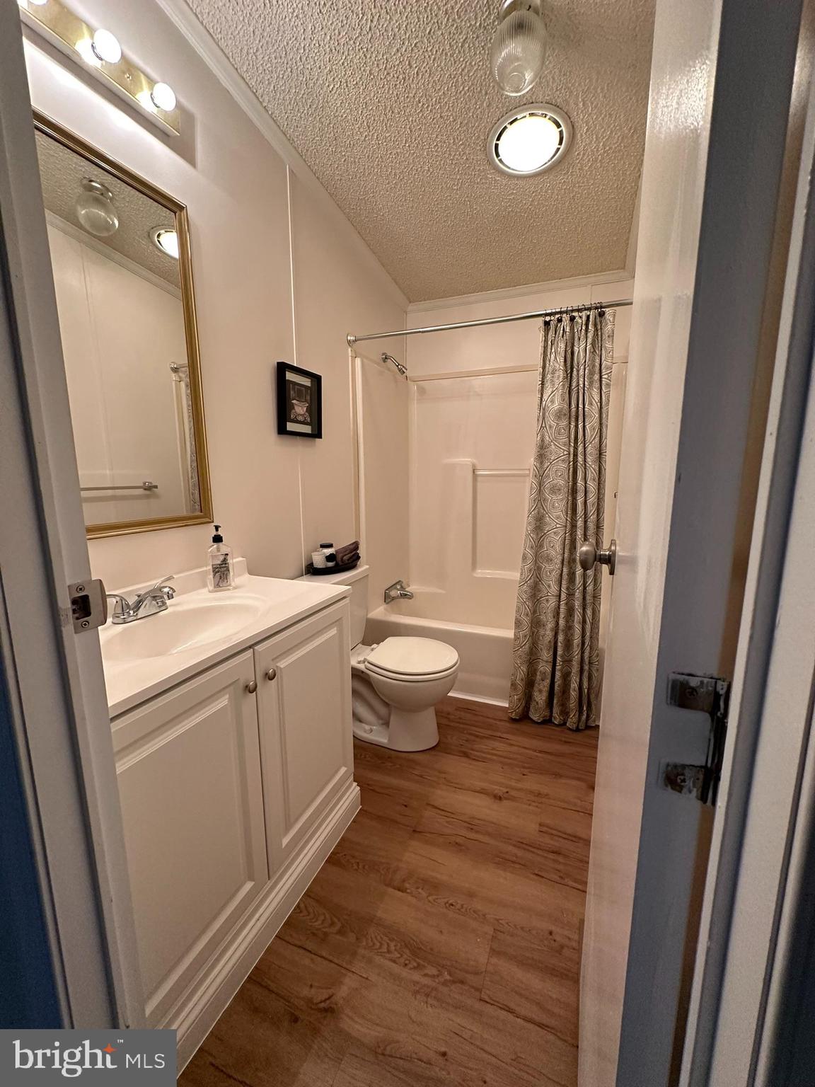 WALNUT MEADOWS - Residential