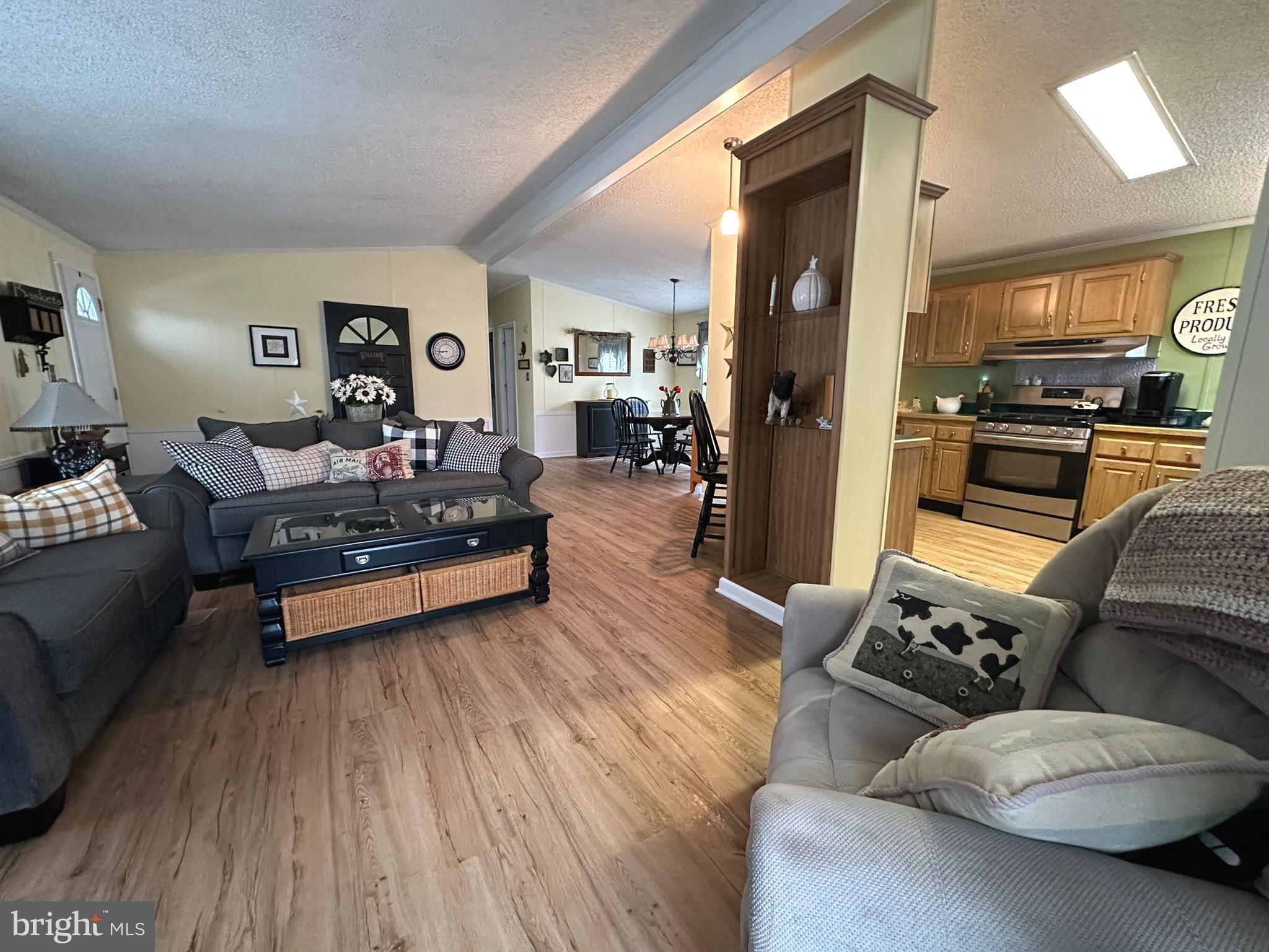 WALNUT MEADOWS - Residential