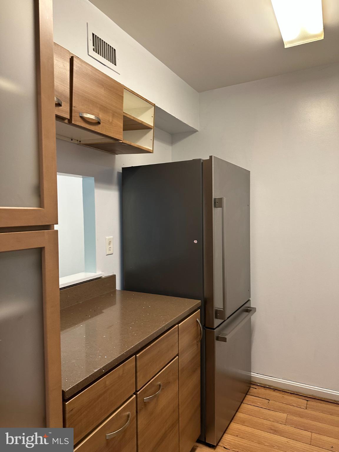 BURKE MILL COVE - Residential Lease