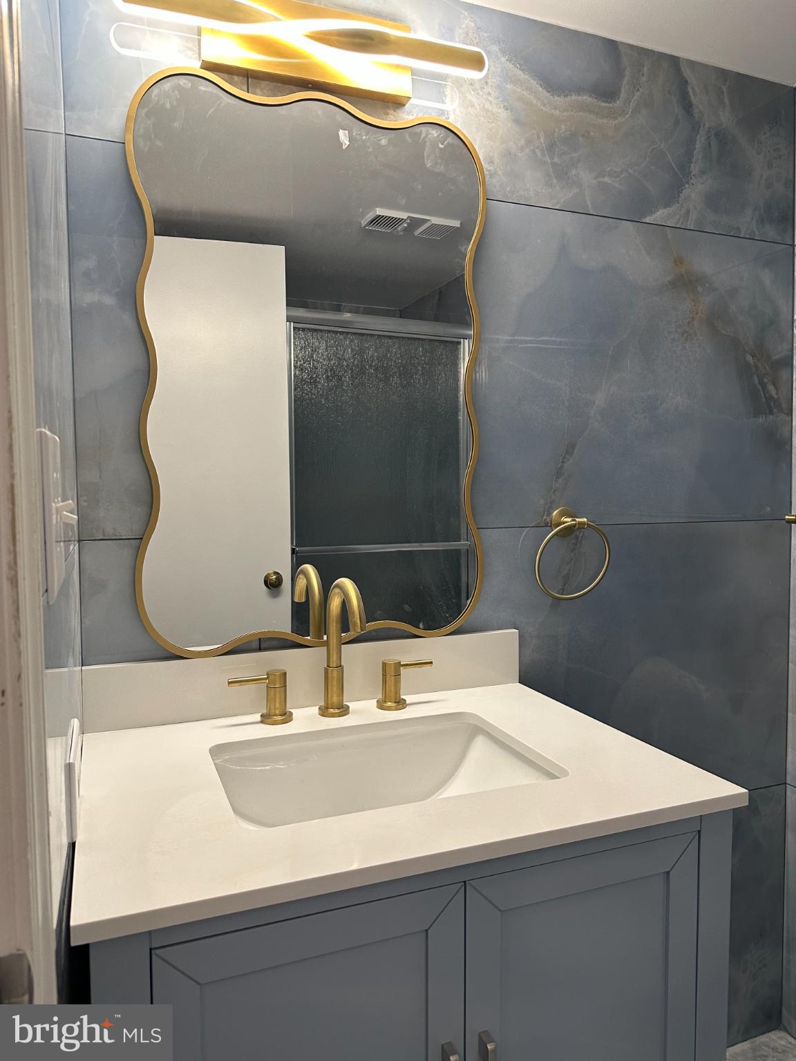 5831 COVE LANDLING ROAD 304