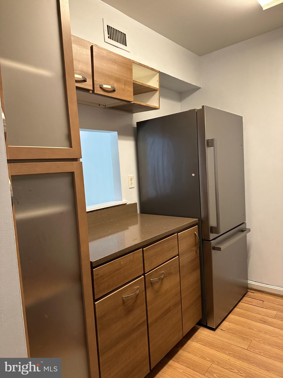 BURKE MILL COVE - Residential Lease