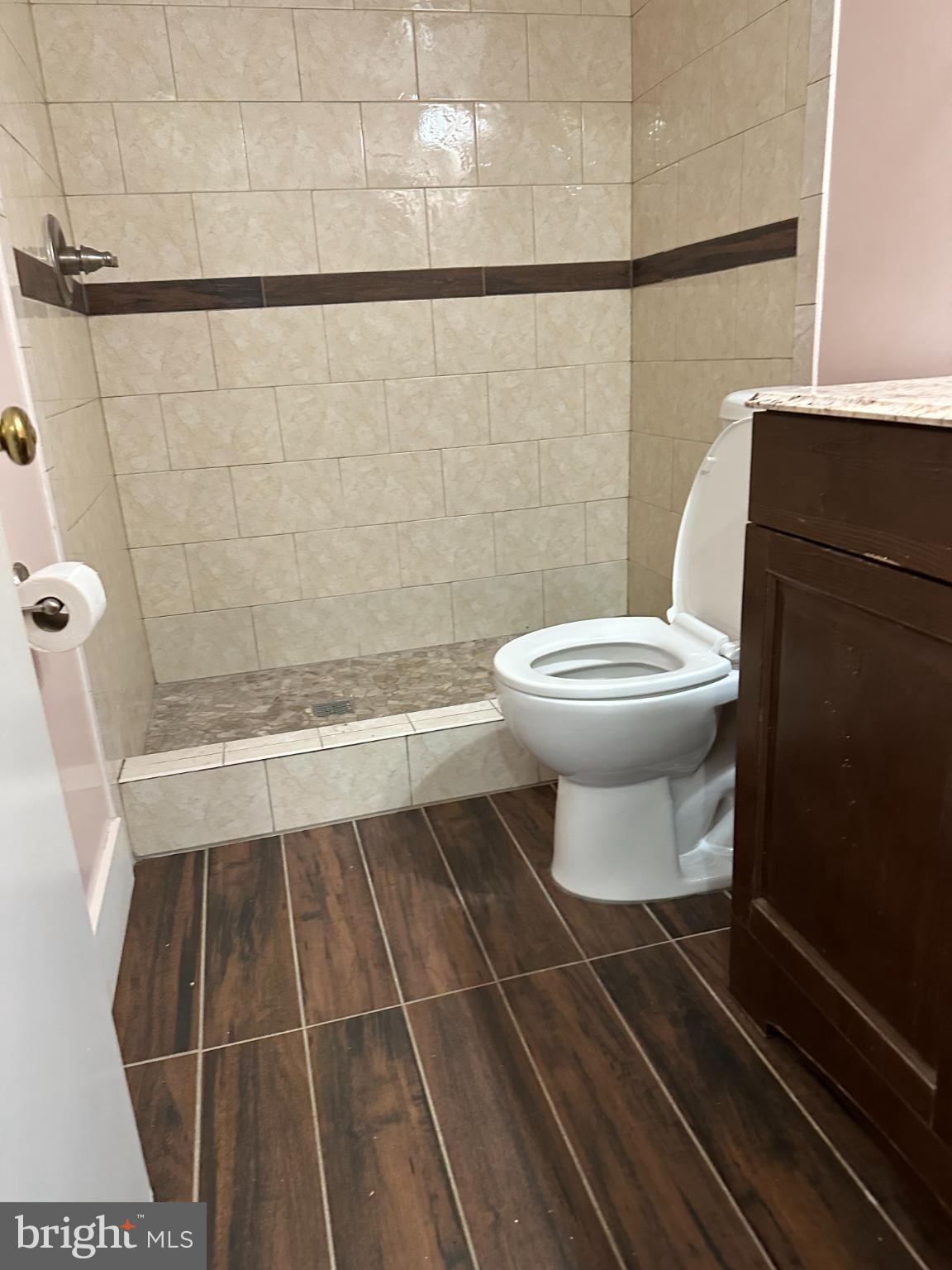 BURKE MILL COVE - Residential Lease