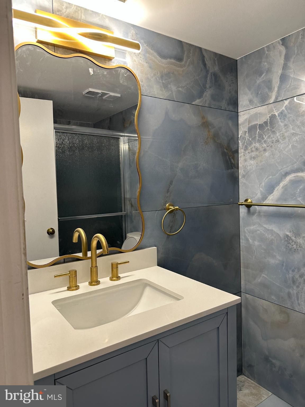 5831 COVE LANDLING ROAD 304