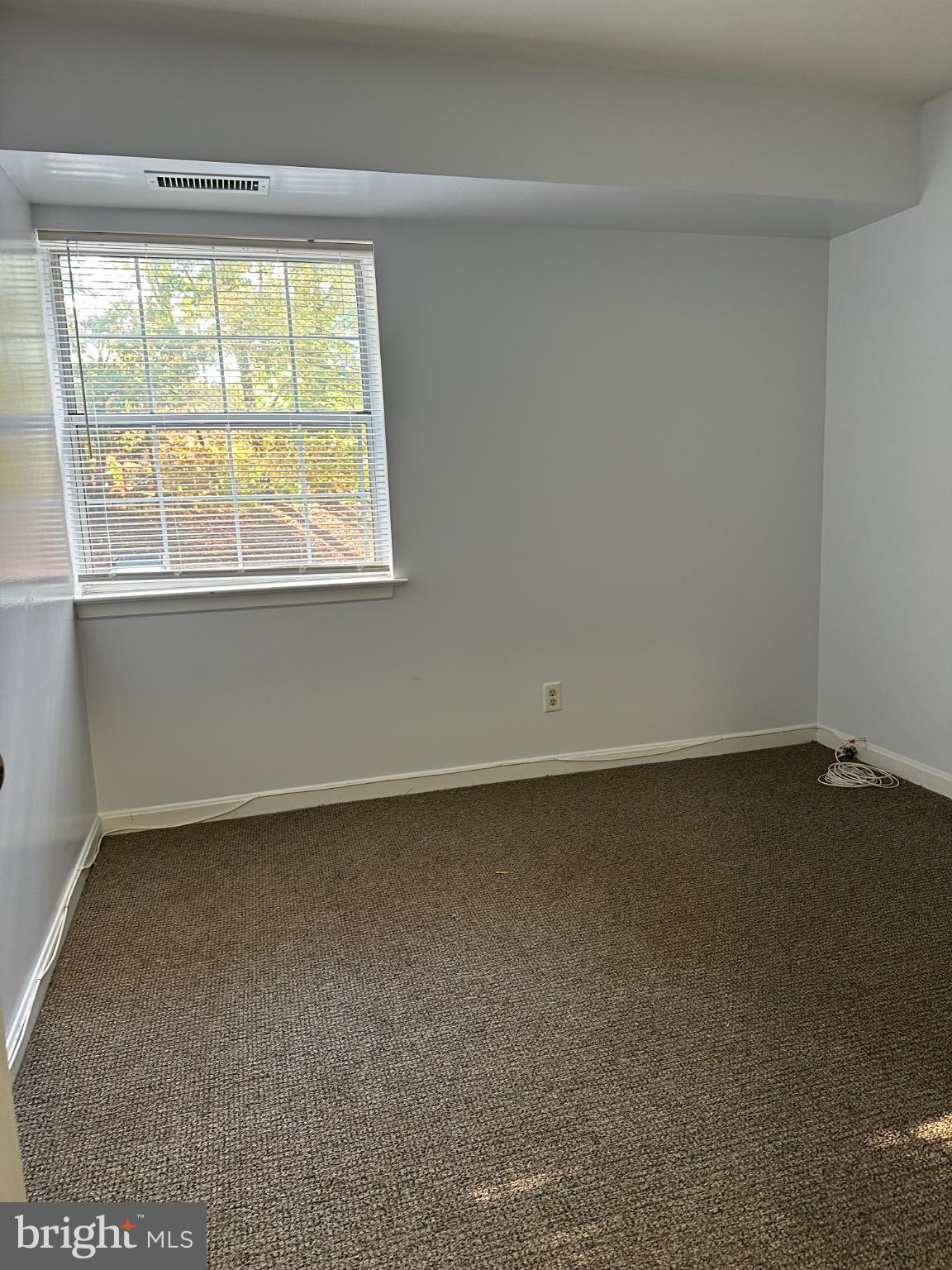 BURKE MILL COVE - Residential Lease