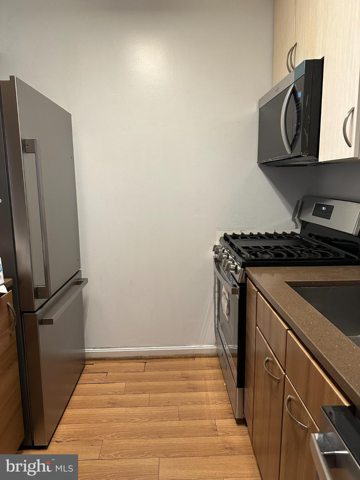 BURKE MILL COVE - Residential Lease