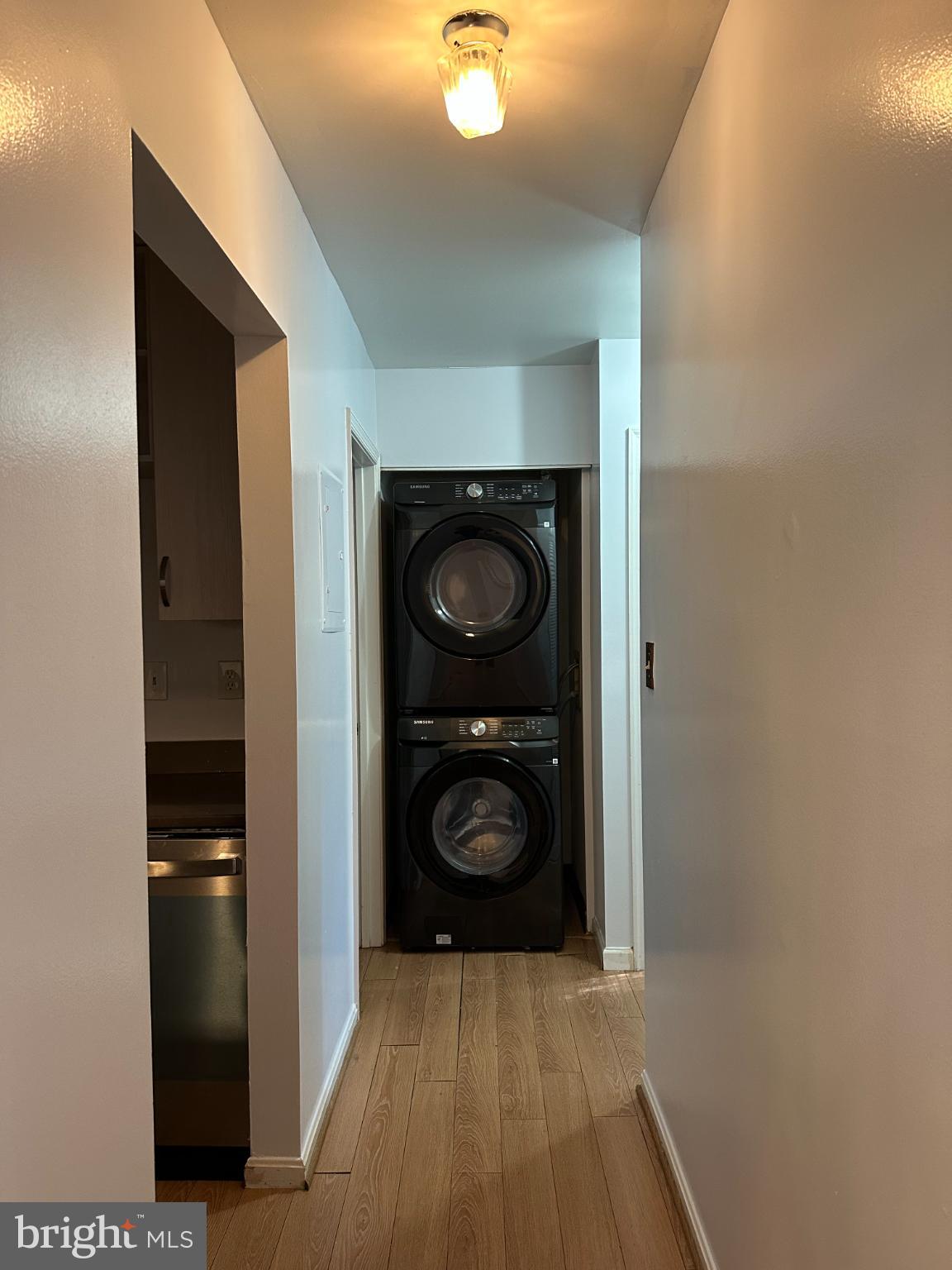 BURKE MILL COVE - Residential Lease