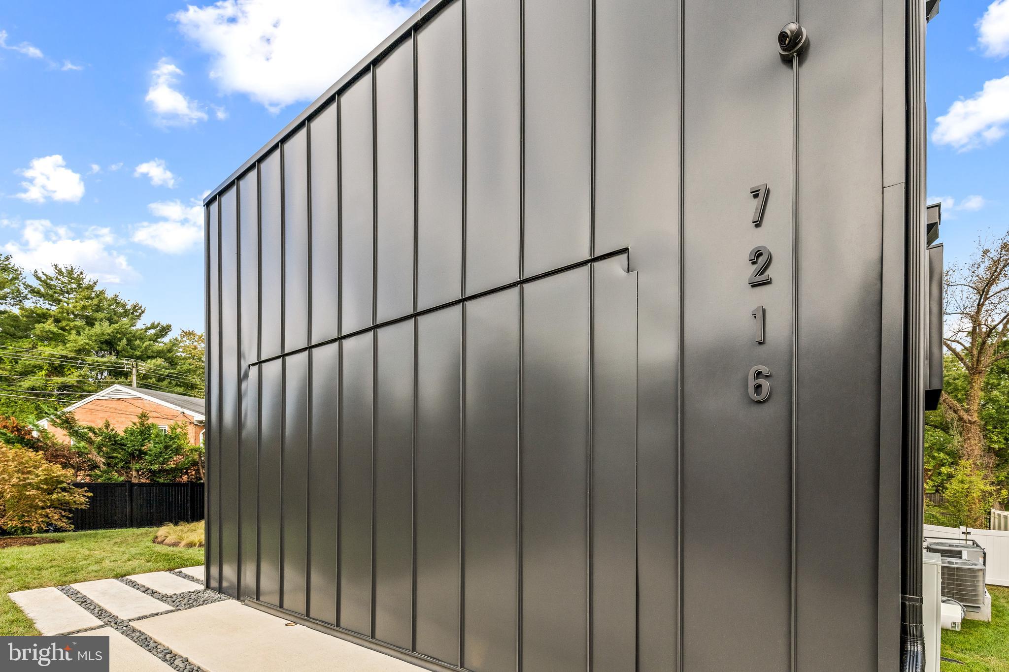 SUNNY SIDE - Residential