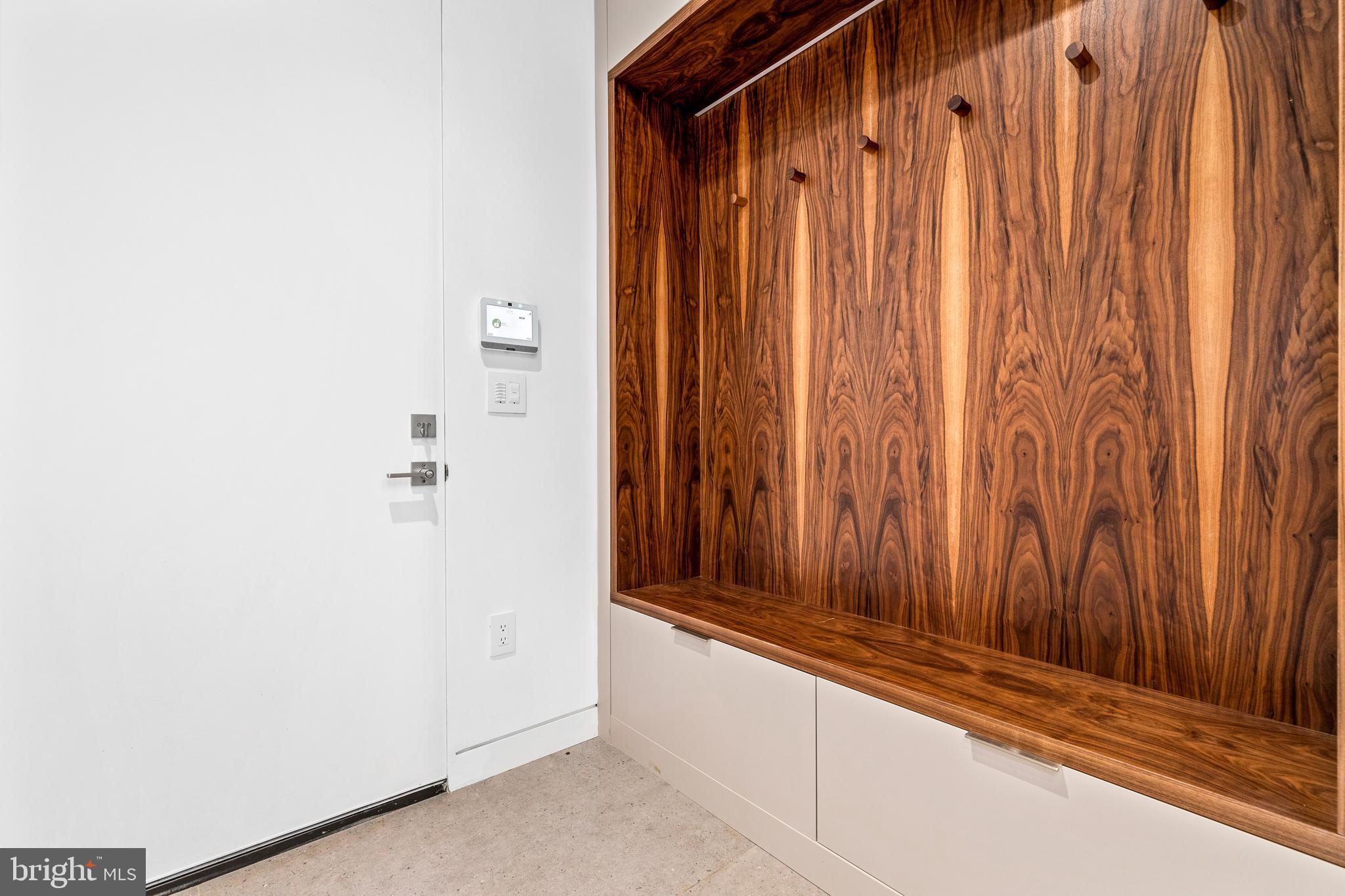 SUNNY SIDE - Residential