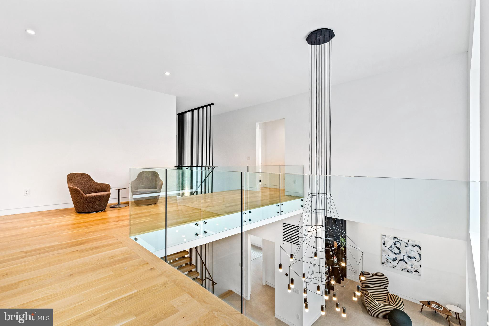 SUNNY SIDE - Residential