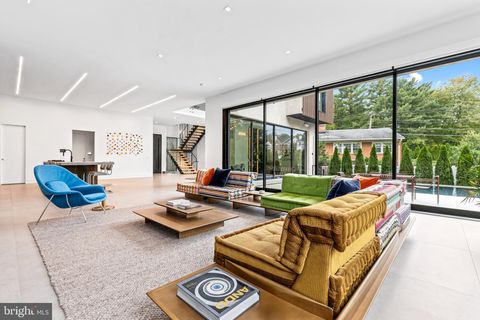 7216 DAVIS COURT MCLEAN VA 22101