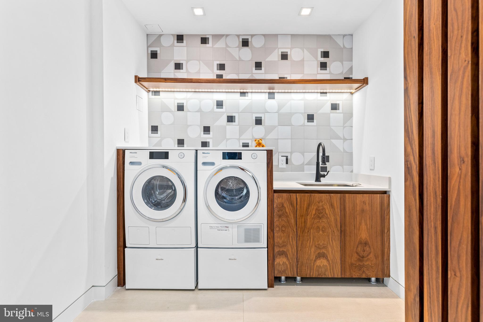 SUNNY SIDE - Residential