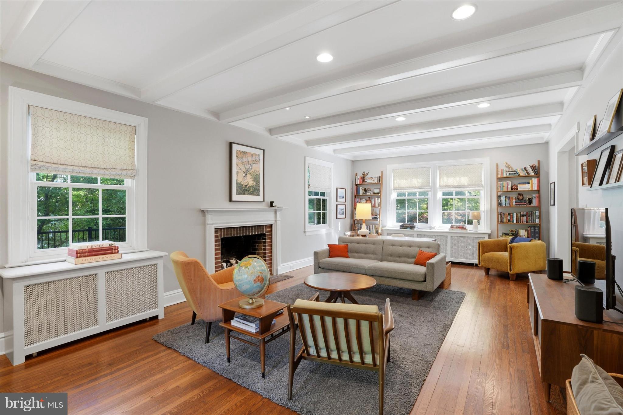 BRYN MAWR - Residential