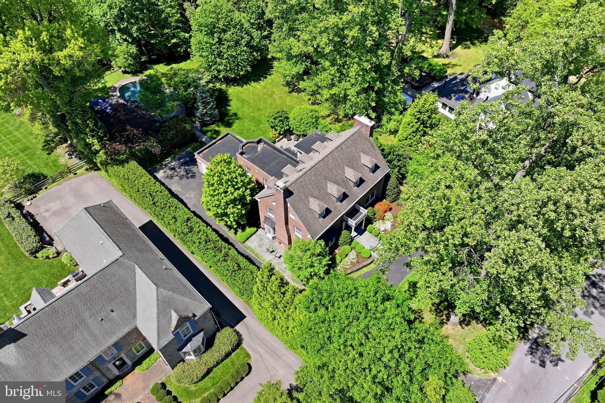 BRYN MAWR - Residential