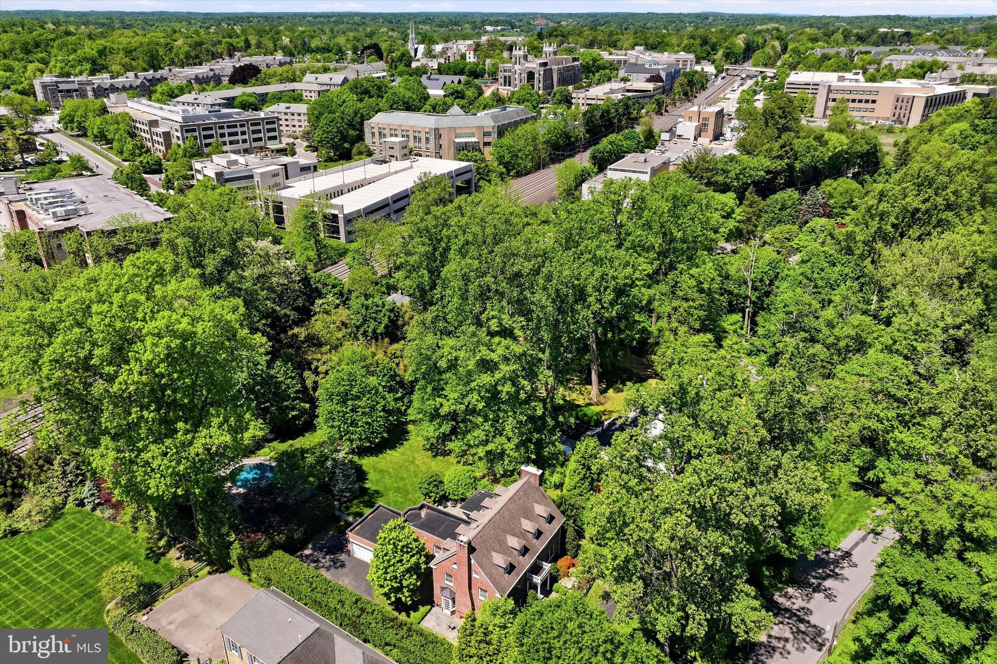 BRYN MAWR - Residential