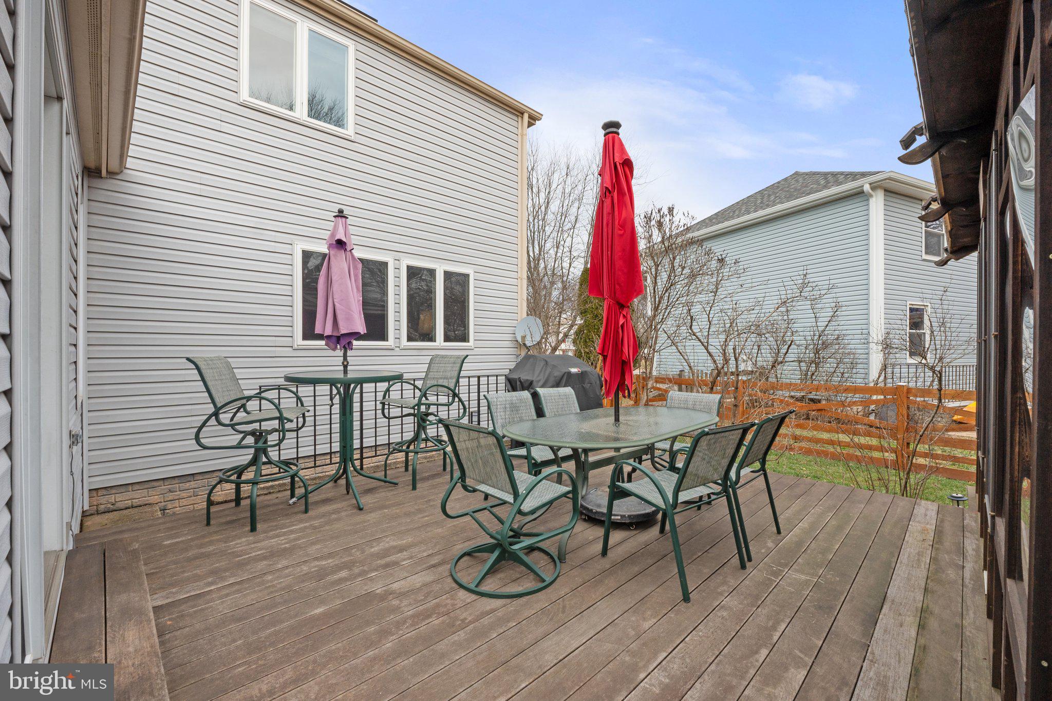 SENECA CHASE - Residential