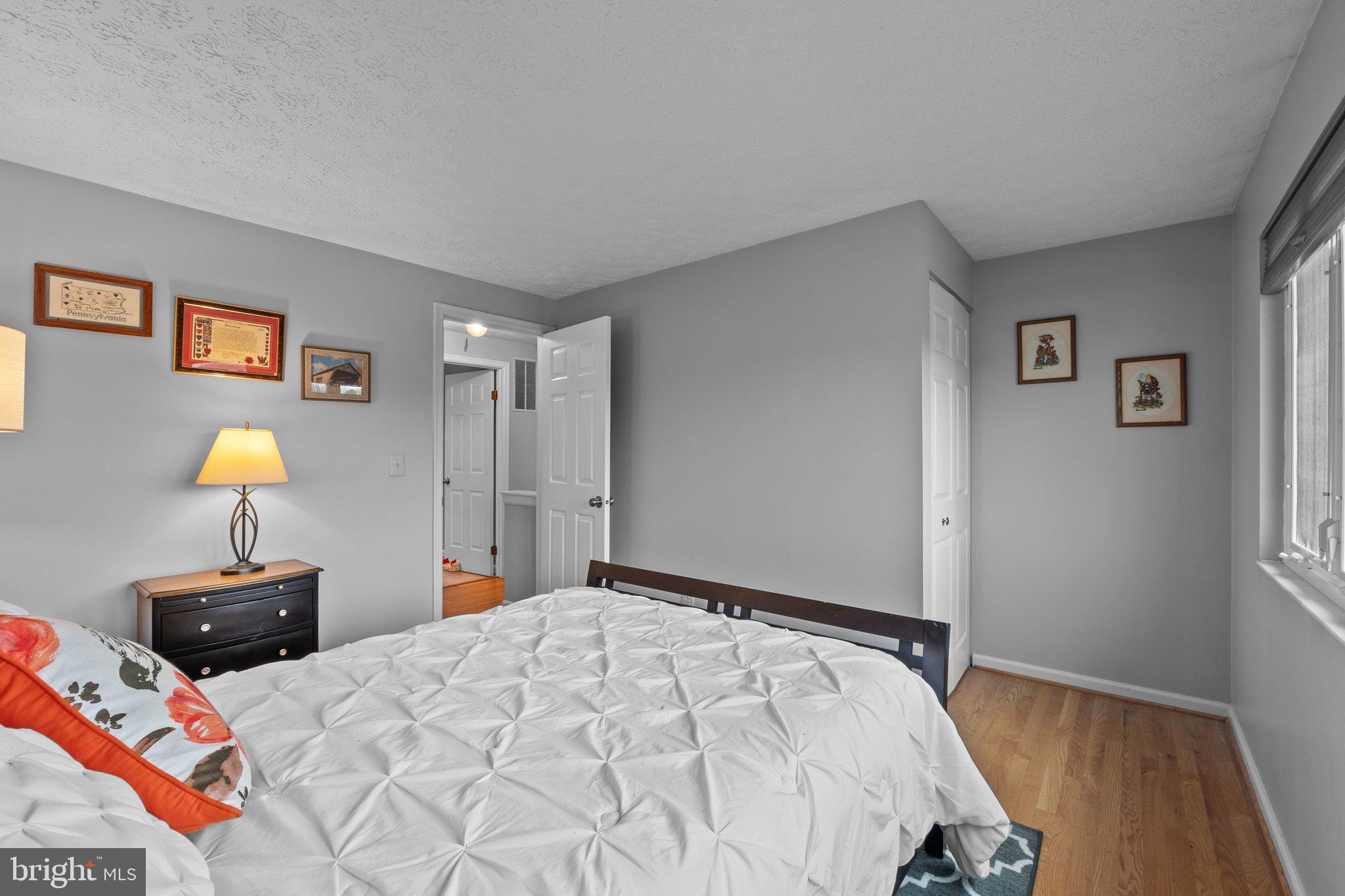 SENECA CHASE - Residential