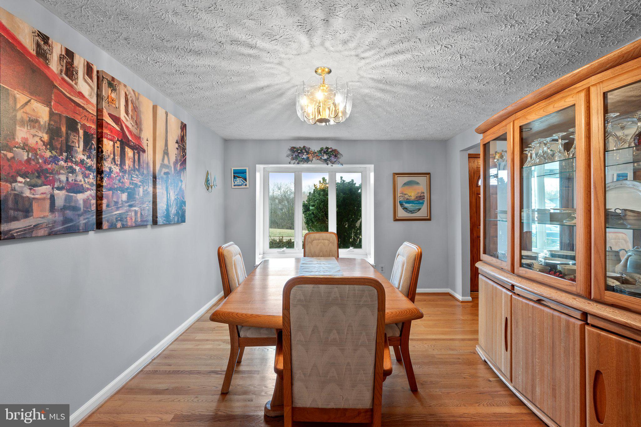 SENECA CHASE - Residential