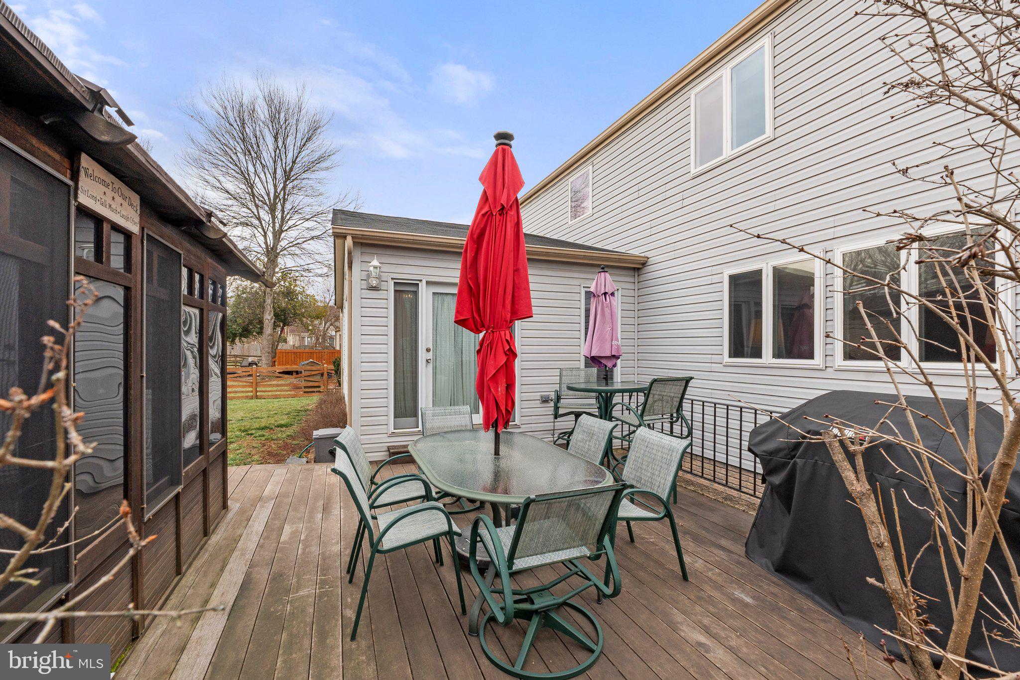 SENECA CHASE - Residential