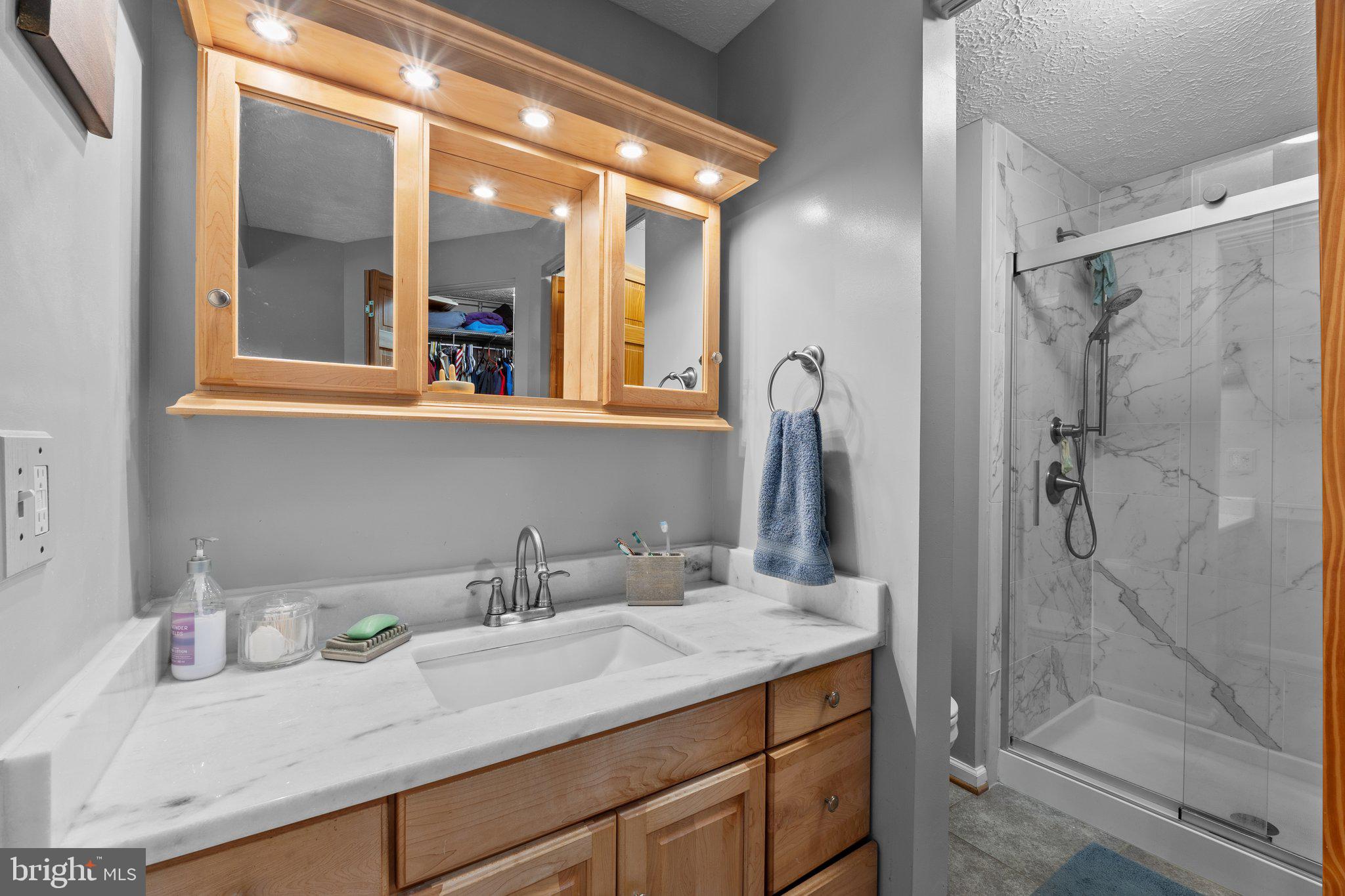 SENECA CHASE - Residential