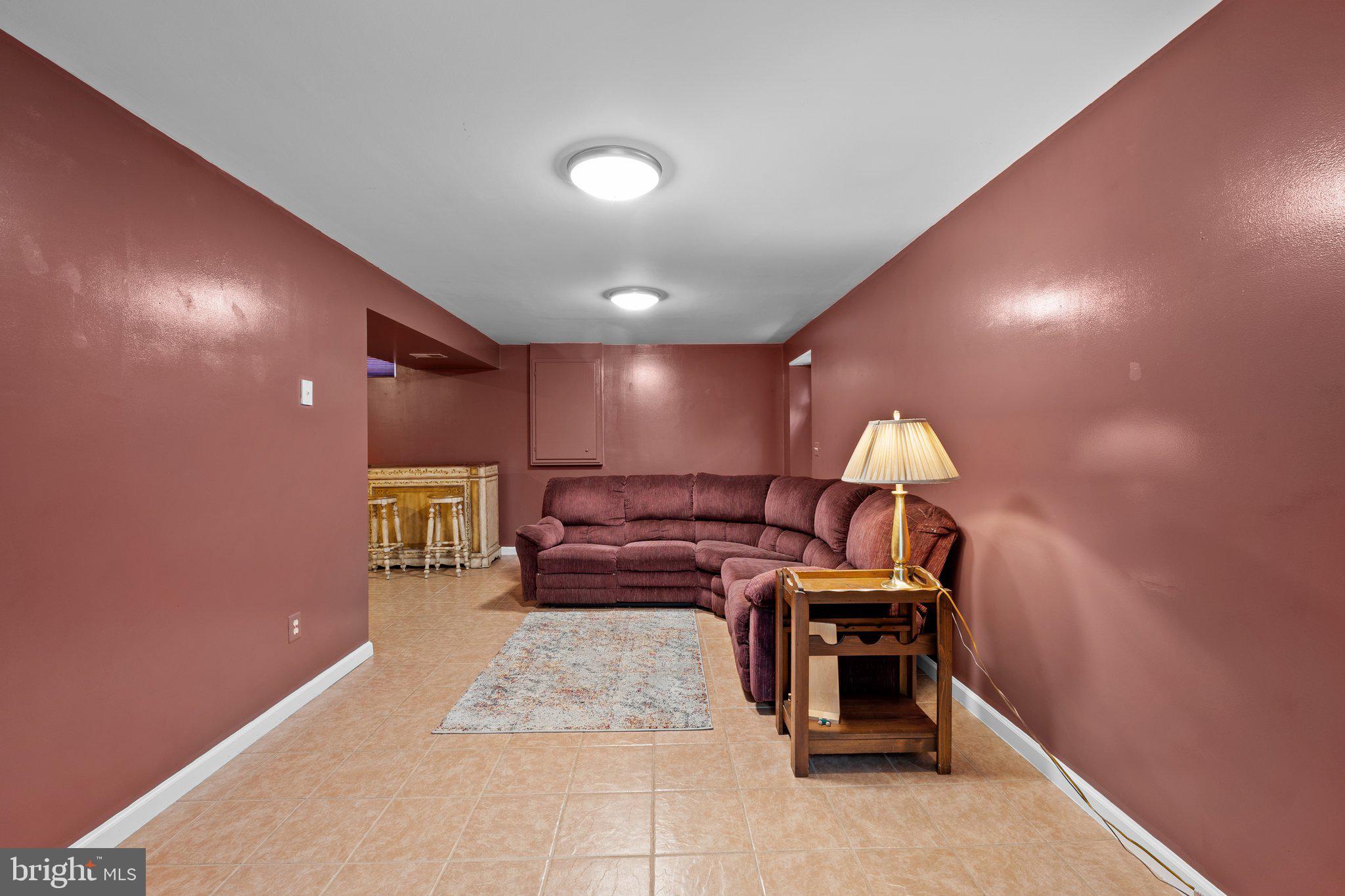 SENECA CHASE - Residential