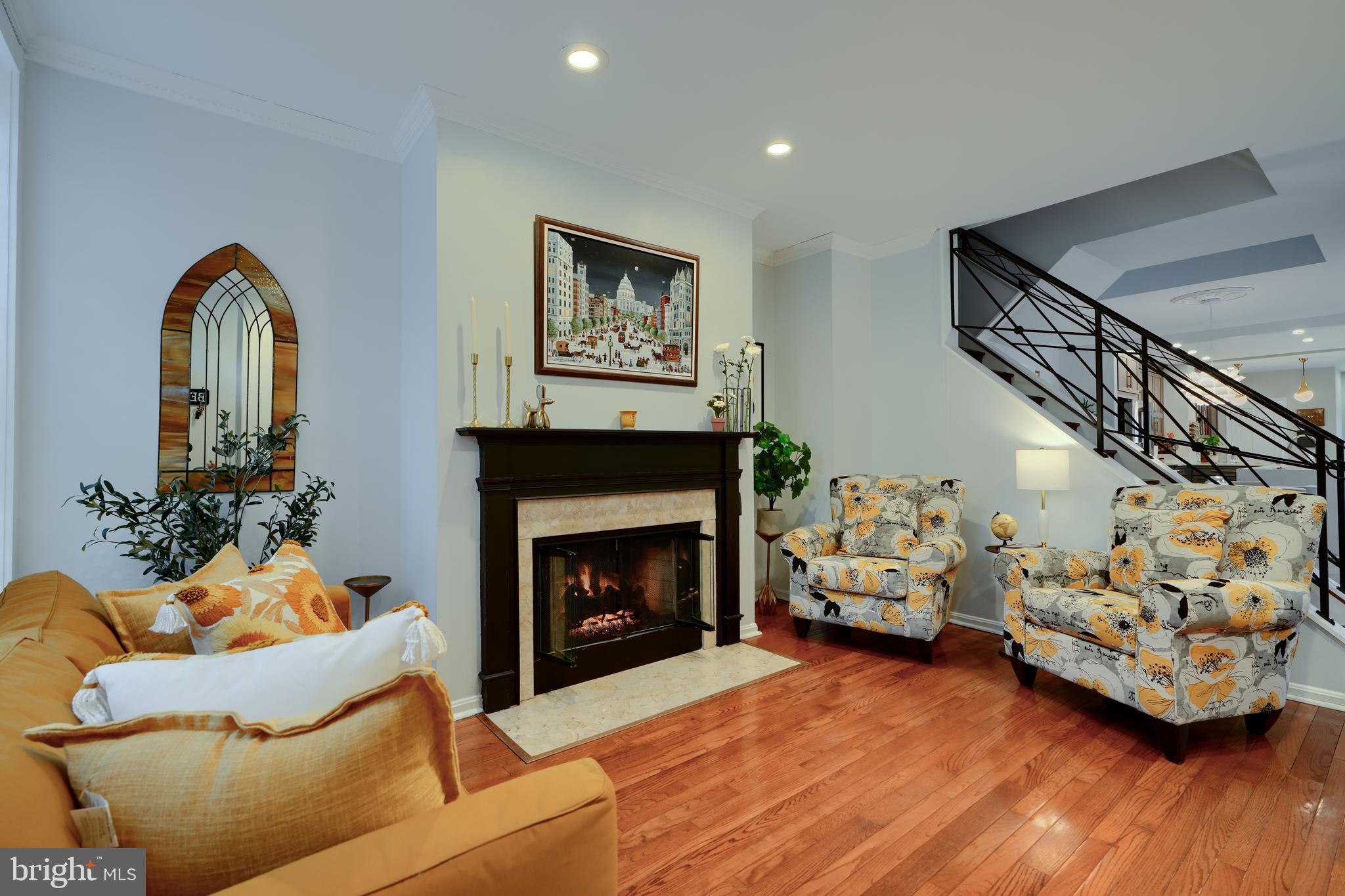 RIVERSIDE - Residential