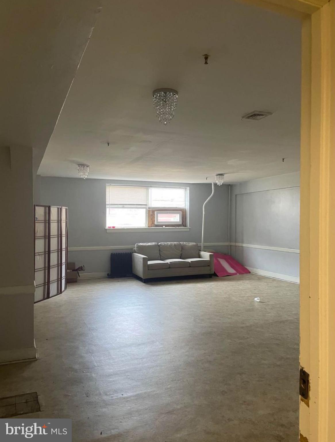 GERMANTOWN - Commercial Lease