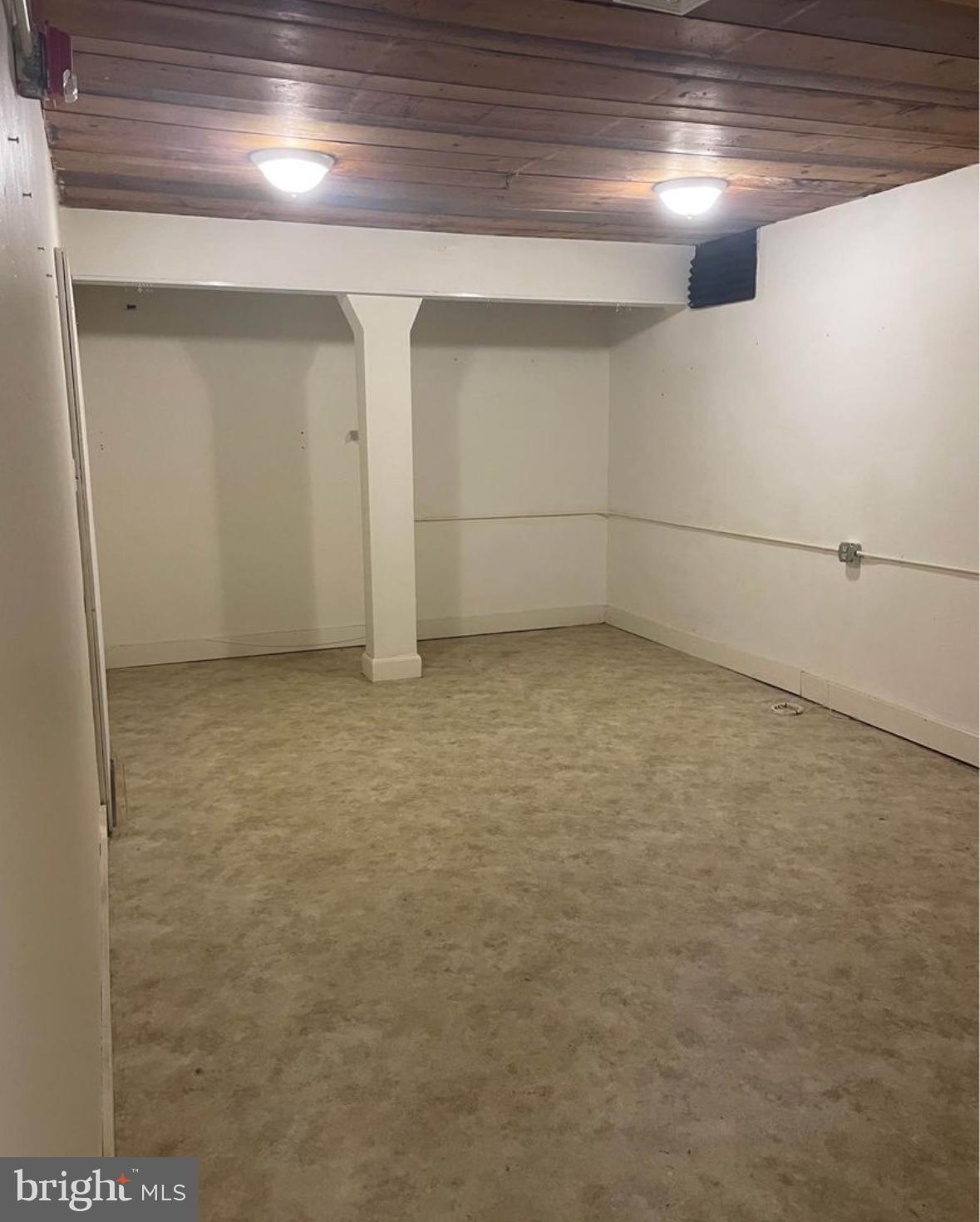 GERMANTOWN - Commercial Lease