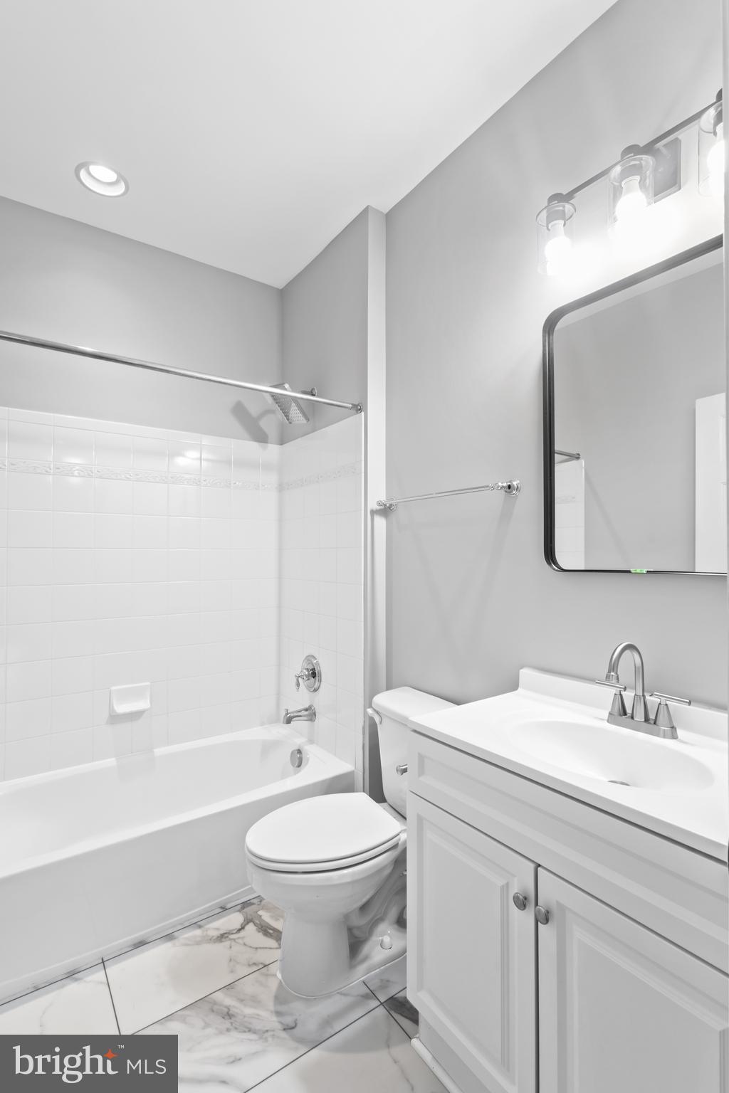 CEDAR CREST - Residential