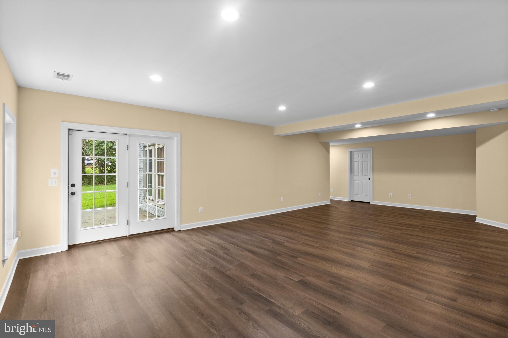 CEDAR CREST - Residential