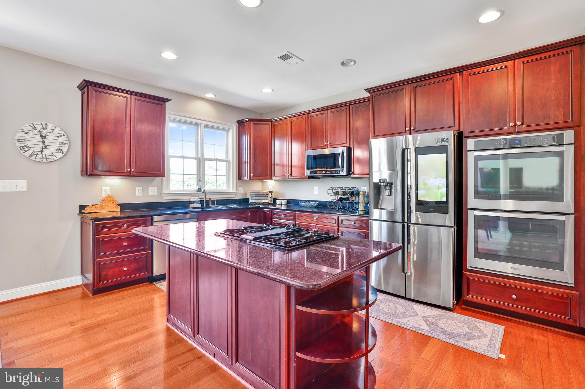 WRIGHT FARM - Residential