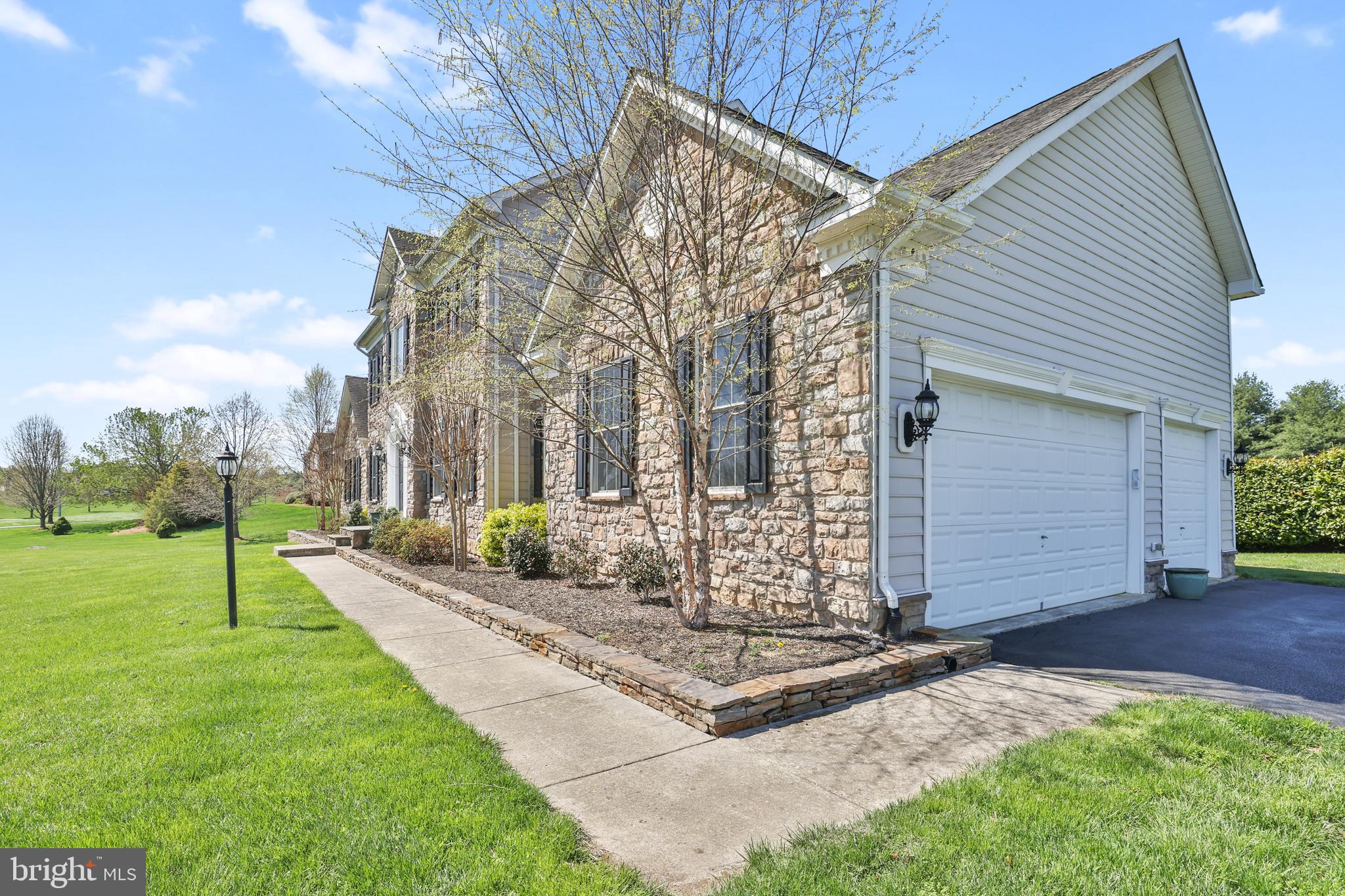 WRIGHT FARM - Residential
