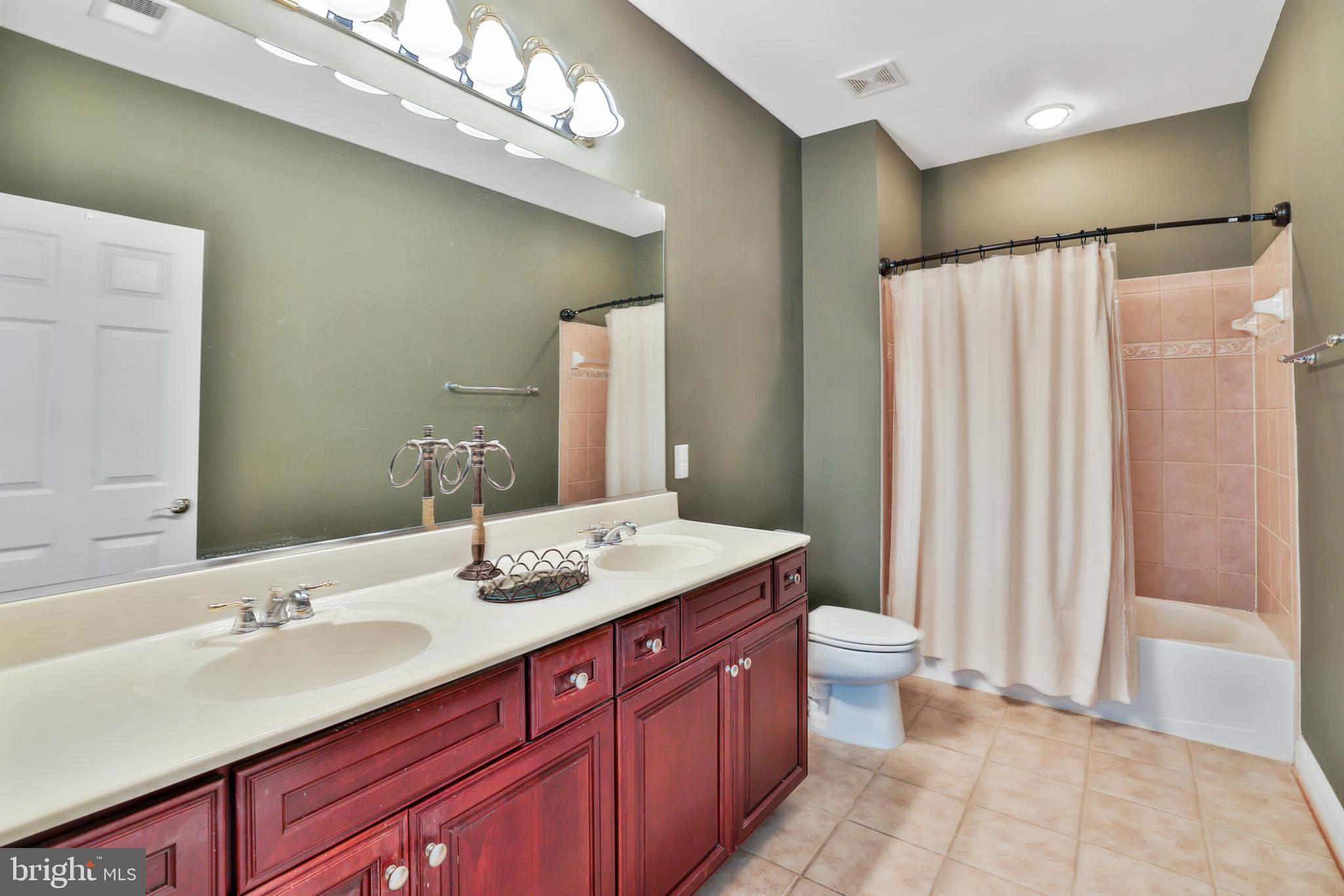 WRIGHT FARM - Residential